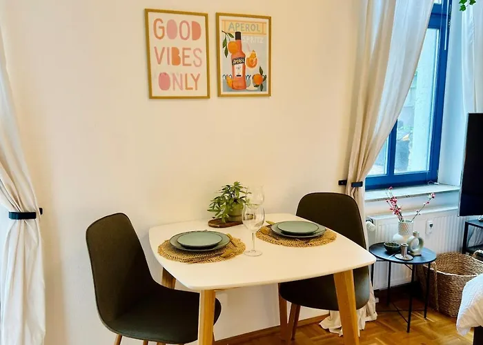 Staytime - Mango Dresde